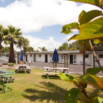 18th Avenue Thermal Motel