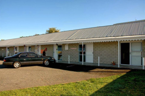 Bignell Street Motels &