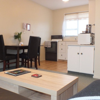 Canterbury Court Motel