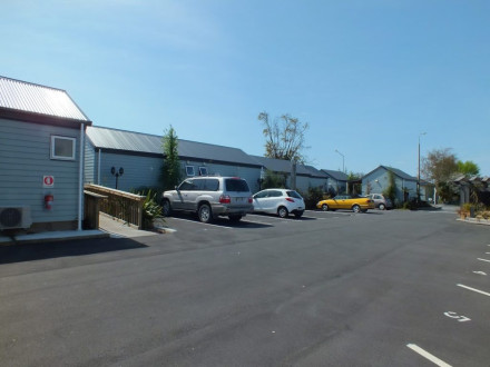 Cranford Court Motel