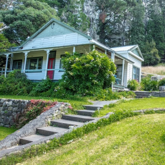 Morere Hot Springs Lodge