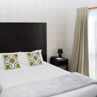 Accomodation &