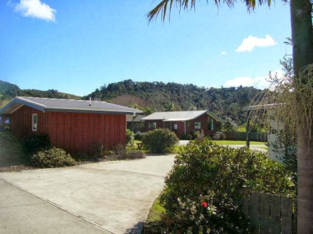 Braeburn Motel