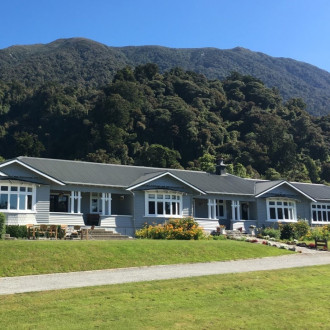 Lake Brunner Lodge