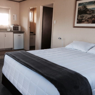Leamington Motel