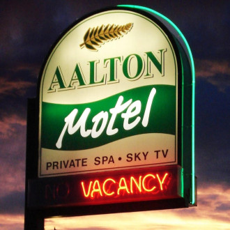 Aalton Motel