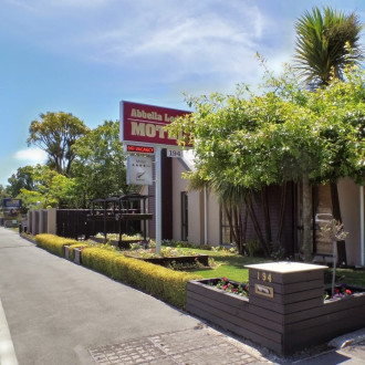 Abbella Lodge Motel