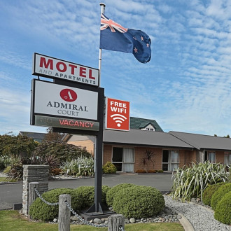 Admiral Court Motor Lodge