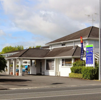 Boundary Court Motor Inn