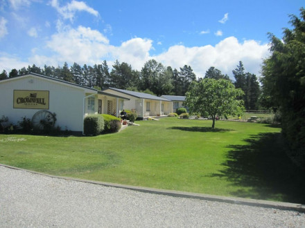 Cromwell Motels