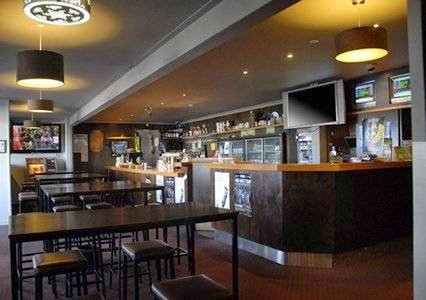 Econo Lodge Westshore Beach