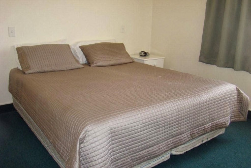 Fountain Court Motor Inn