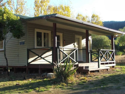 Mountain Valley Adventure Lodge