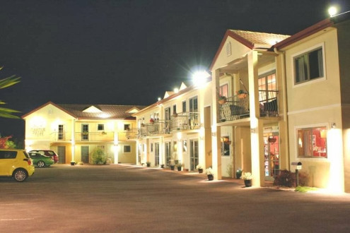 New Castle Motor Lodge