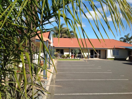 Pacific Coast Motor Lodge