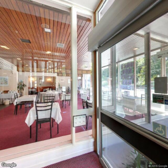 SilverOaks Hotel on Thorndon