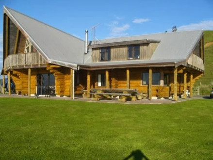 Tidal Waters Log Lodge