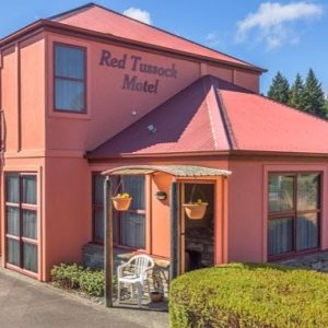 Red Tussock Motel 10 Lakefront Drive